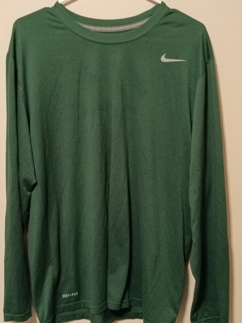 Nike Men’s Green Long Sleeve Dri-FIT Shirt